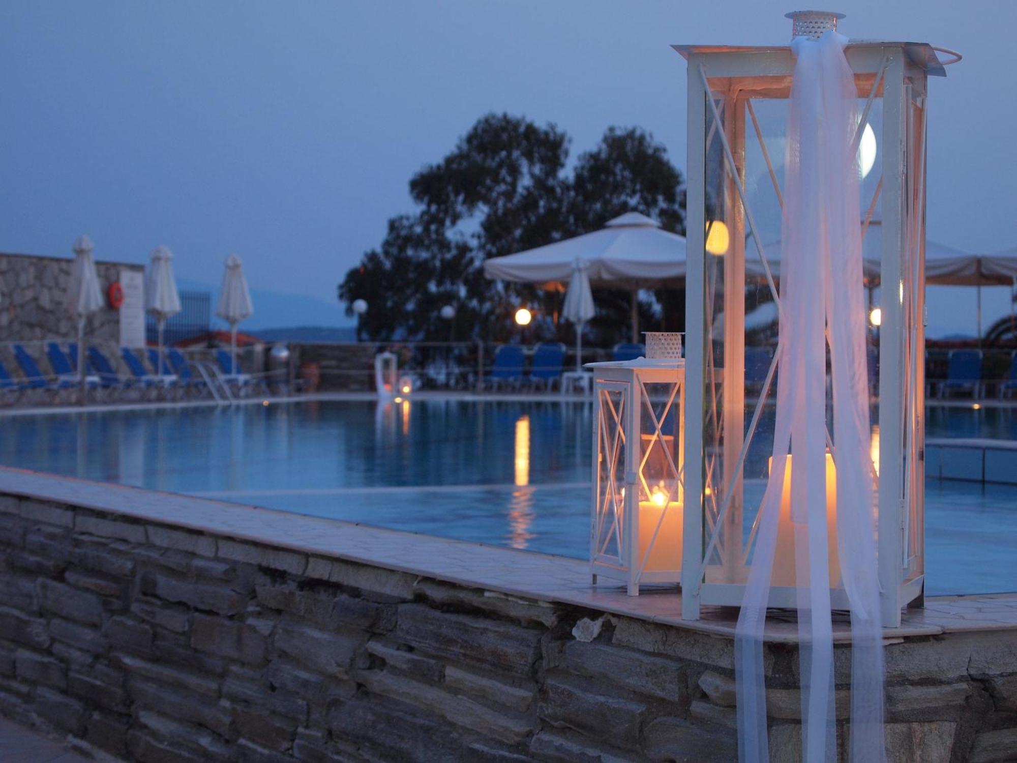 Aristoteles And Hotel 4*